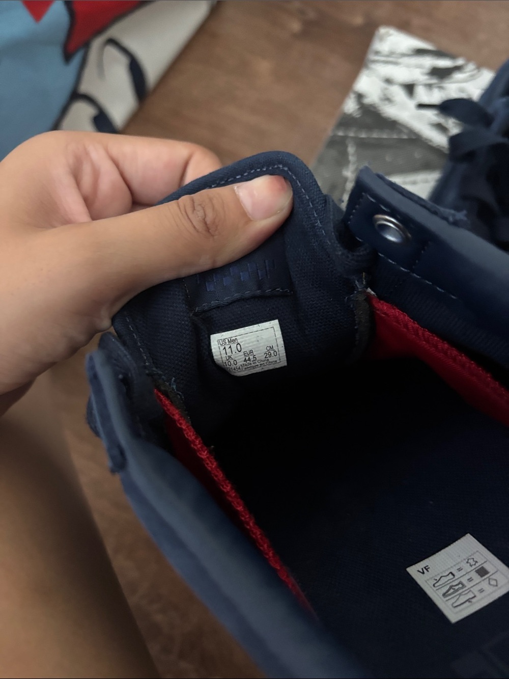 Vans Men’s Navy Low-Top Lace-Up Sneakers - Picture 3 of 3